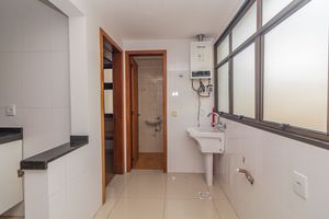 Image 22 - 864118