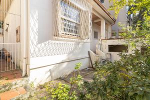 Image 6 - 864168