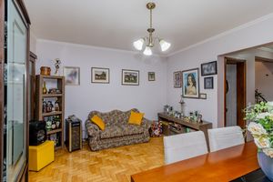 Image 8 - 864281