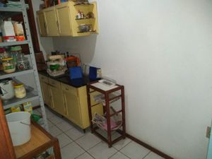 Image 10 - 864310