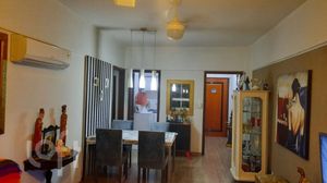 Image 12 - 864331