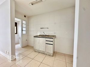 Image 4 - 864386