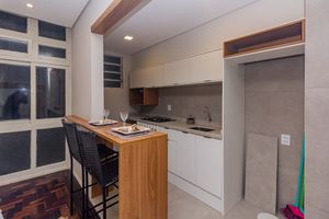 Image 9 - 864408