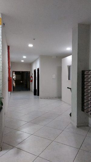 Image 12 - 864435