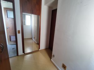 Image 11 - 864499