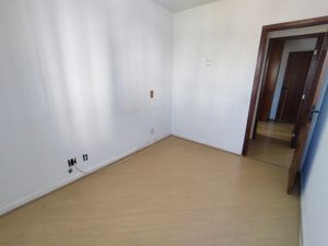 Image 8 - 864499