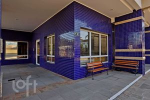 Image 32 - 864517