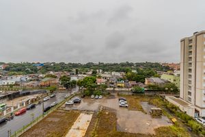 Image 11 - 864537