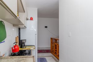 Image 18 - 864537