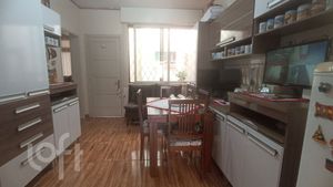 Image 12 - 864542