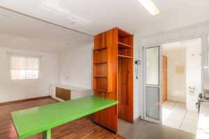 Image 32 - 864548