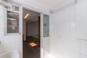 Image 36 - 864548