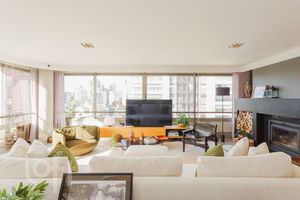 Image 15 - 864552