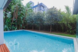 Image 36 - 864552