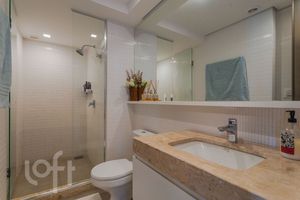 Image 19 - 864552