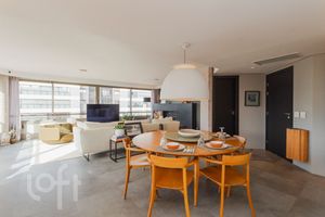 Image 13 - 864552