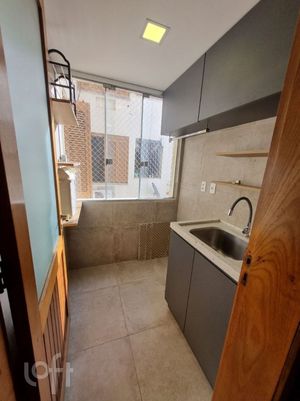 Image 8 - 864597
