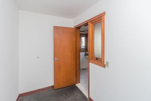 Image 37 - 864602