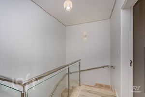Image 41 - 864619