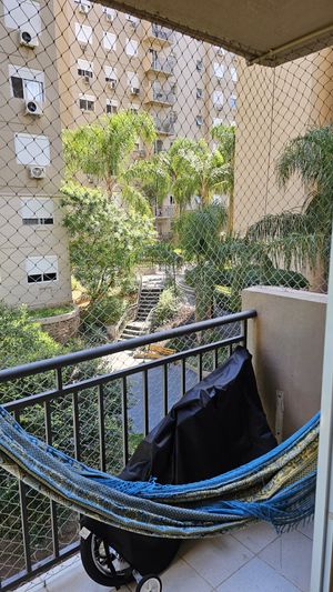 Image 10 - 864636