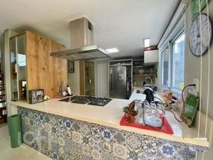 Image 7 - 864654
