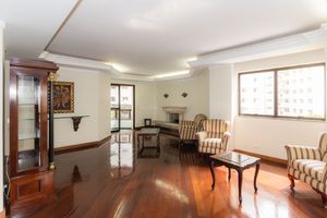Image 8 - 864680