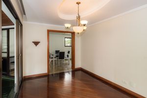 Image 9 - 864680