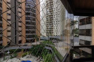 Image 52 - 864680