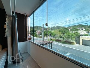 Image 14 - 864681