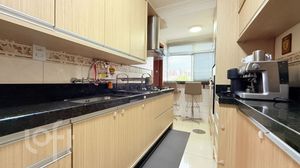 Image 15 - 864733