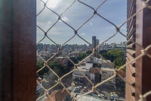 Image 19 - 864752