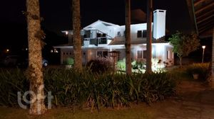 Image 10 - 864767