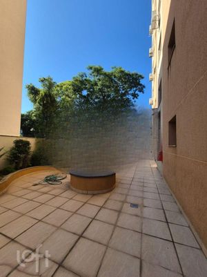 Image 21 - 864790