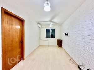 Image 8 - 864796