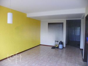 Image 18 - 864818