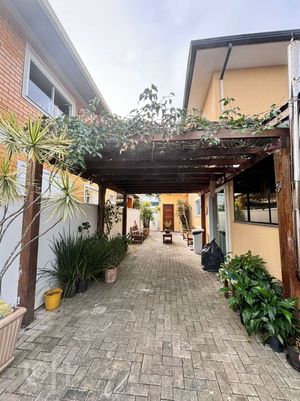 Image 35 - 864819