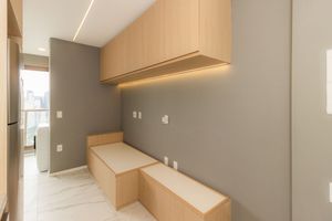 Image 10 - 864829