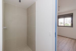 Image 18 - 864836