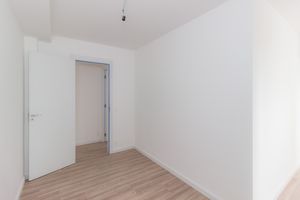 Image 21 - 864836