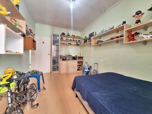 Image 6 - 864840