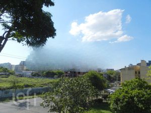 Image 12 - 864846