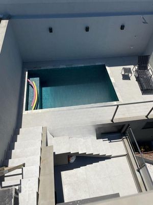 Image 18 - 864864