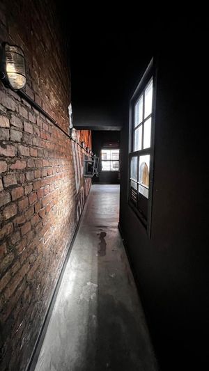 Image 28 - 864893
