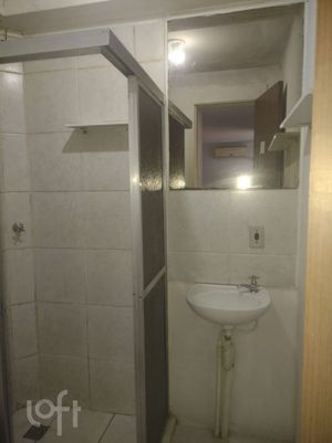 Image 13 - 864935
