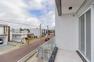 Image 7 - 864973