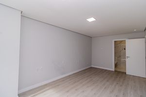 Image 35 - 864973