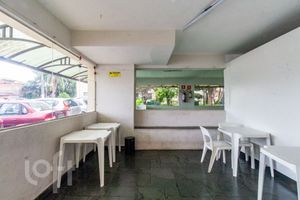 Image 18 - 864979