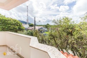 Image 14 - 864983