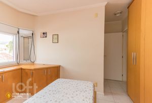 Image 19 - 864983