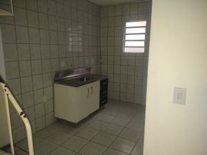 Image 10 - 865003